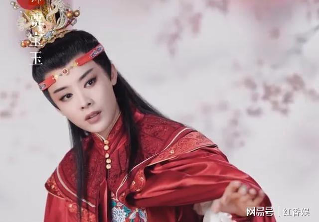 流必须德配位这次陈丽君要沉淀沉淀了冰球突破游戏从影视到传统艺术圈顶(图2)