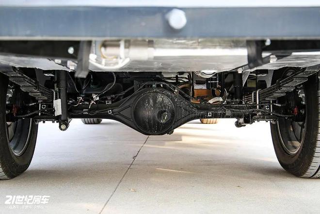 峰景·蓝鲸览拓者四驱房车安全舒适闯天涯冰球突破正规网站一家三口惬意之选!长安(图21) 峰景·蓝鲸览拓者四驱房车安全舒适闯天涯冰球突破正规网站一家三口惬意之选!长安(图21)