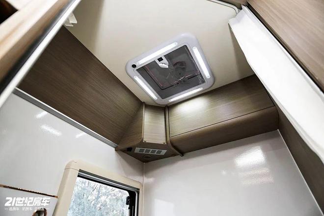 峰景·蓝鲸览拓者四驱房车安全舒适闯天涯冰球突破正规网站一家三口惬意之选!长安(图20) 峰景·蓝鲸览拓者四驱房车安全舒适闯天涯冰球突破正规网站一家三口惬意之选!长安(图20)